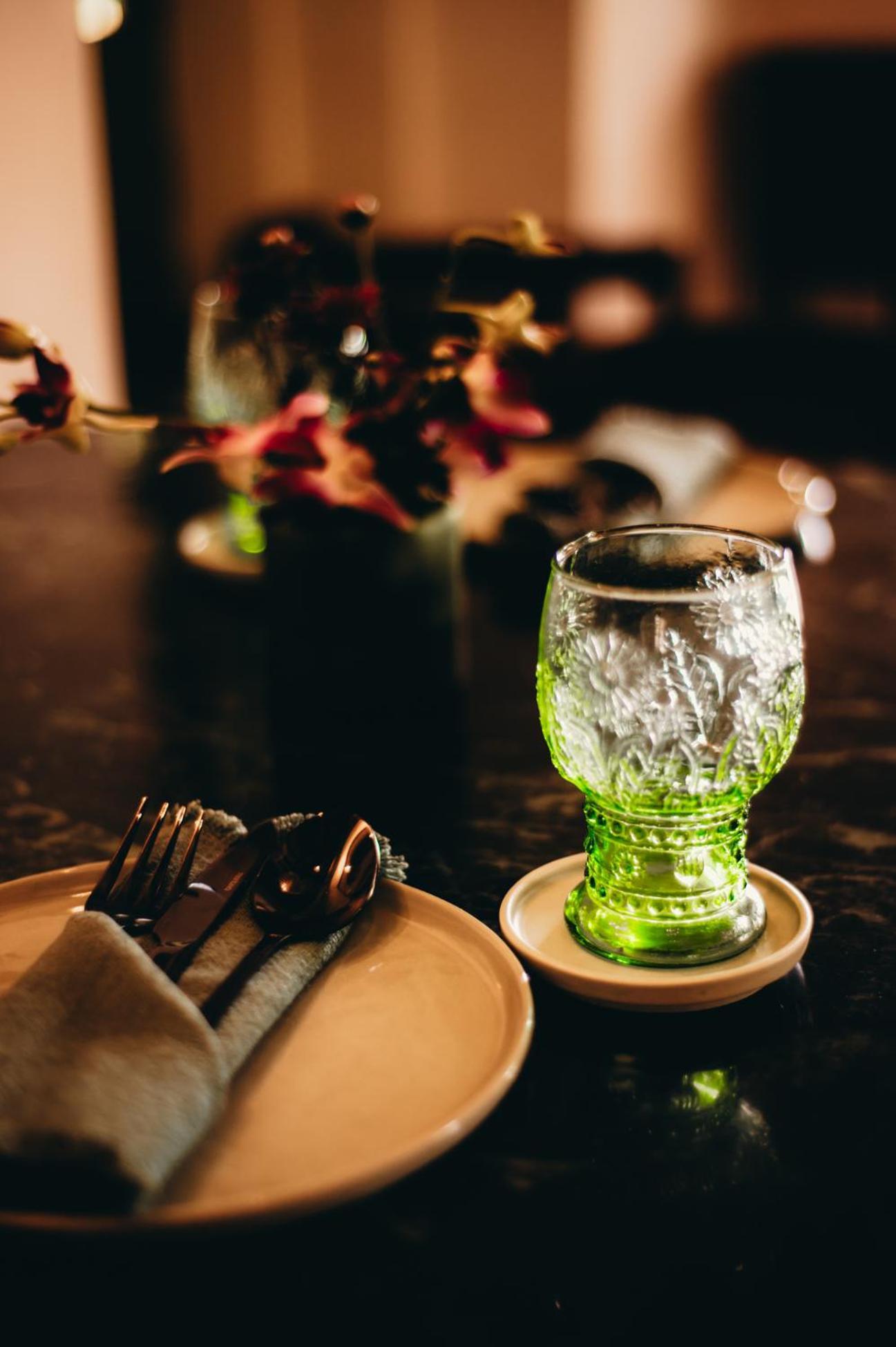 The Project Cafe Hotel Aldona Buitenkant foto